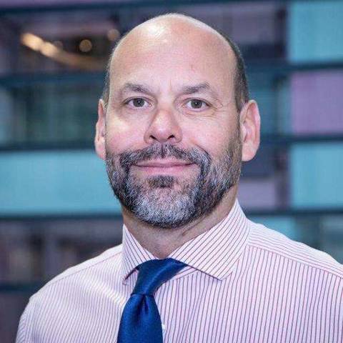 Medium Simon Professional